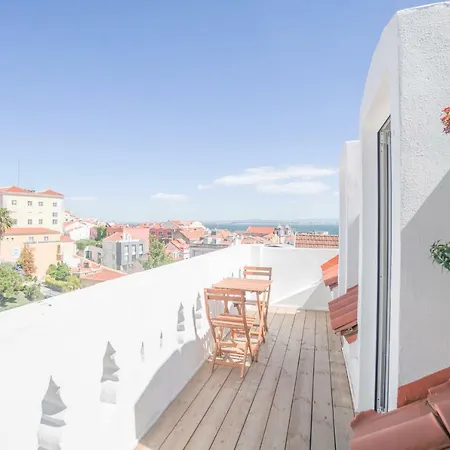 Apartment Rooftop W/ Two Terraces Lisbon