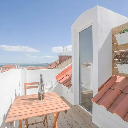 Rooftop W/ Two Terraces